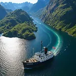Hotel en barco Lofoten Cruise & Svolvær