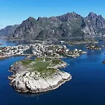 船屋 Lofoten Cruise & *