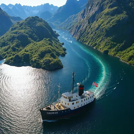 Hotel na wodzie Lofoten Cruise & Svolvær