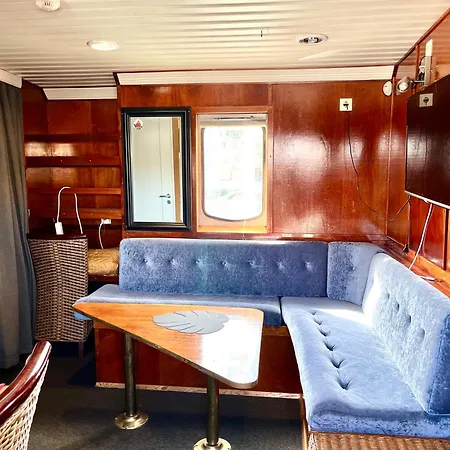 Lofoten Cruise & Πλωτό κατάλυμα *