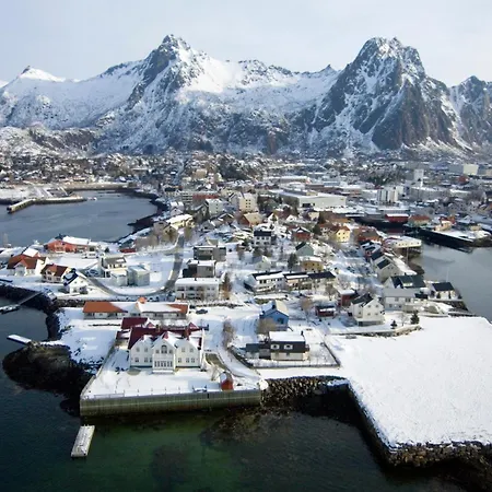 Lofoten Cruise & Hotel en barco Svolvær