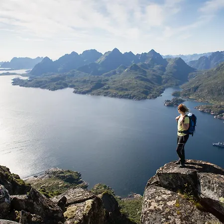 Lofoten Cruise&hotel * Svolvær